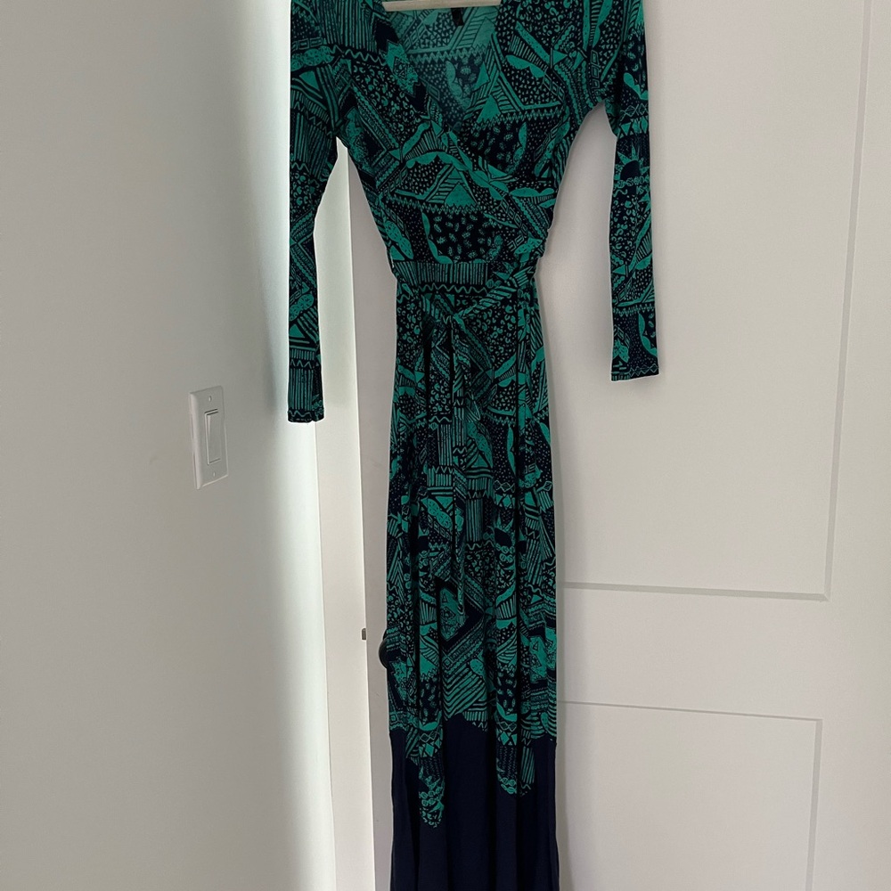 Elegant Green and Navy Blue Patterned Maxi Dress